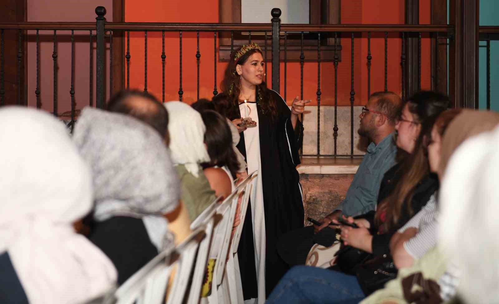 OSMANGAZİ BELEDİYESİ, DÜZENLEMİŞ OLDUĞU ‘BÜYÜKLERE MASAL’ ETKİNLİĞİ İLE YETİŞKİN