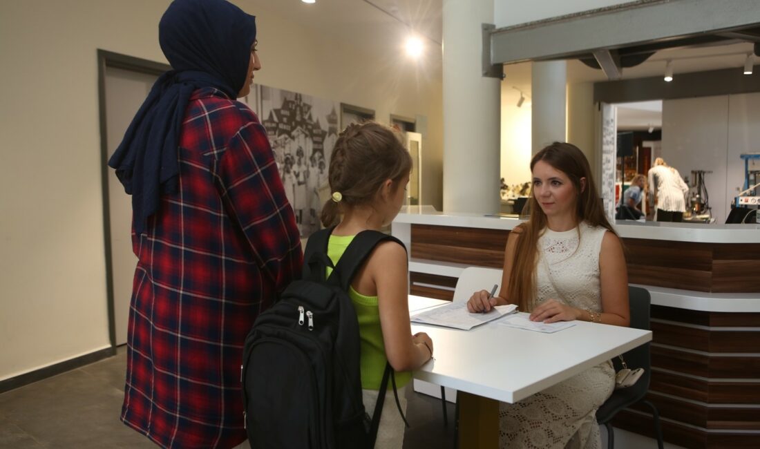 Nilüfer Belediyesi’nden bin 350 öğrenciye kırtasiye desteği NİLÜFER BELEDİYESİ, YENİ EĞİTİM-ÖĞRETİM YILI BAŞLAMADAN HEMEN ÖNCE, 1350 İHTİYAÇ