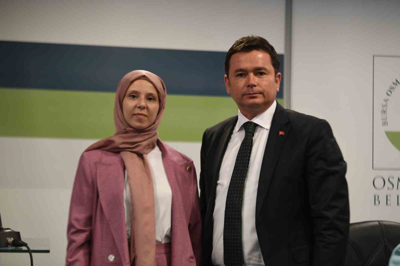 Osmangazi’de buruk meclis toplantısı OSMANGAZİ’DE BURUK MECLİS TOPLANTISI