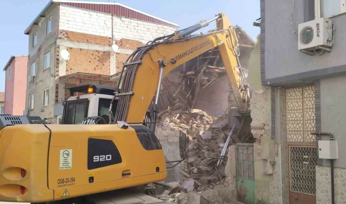 Osmangazi’de metruk bina temizliği OSMANGAZİ BELEDİYESİ, HEM VATANDAŞLAR HEM DE ÇEVRE İÇİN TEHLİKE ARZ