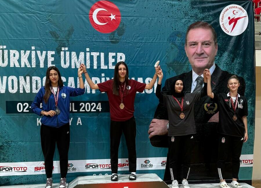 Osmangazili tekvandocu Türkiye ikincisi oldu OSMANGAZİ BELEDİYESPOR KULÜBÜ SPORCUSU ŞEVVAL MELEK KANBUR, KONYA’DA DÜZENLENEN TÜRKİYE