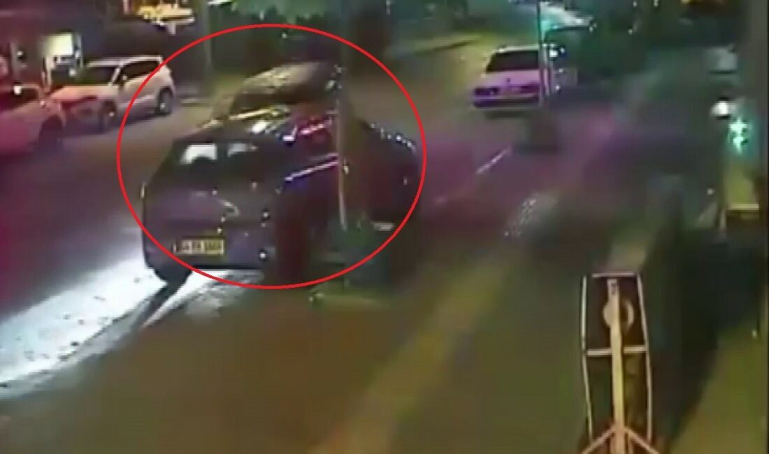 BURSA'DA BİR SÜRÜCÜ, GECE SAATLERİNDE CADDE ÜZERİNDE EL FRENİ ÇEKEREK