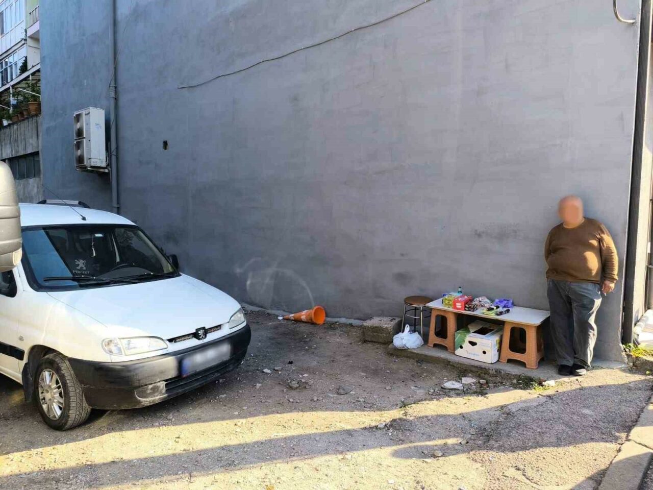 OSMANGAZİ BELEDİYESİ ZABITA MÜDÜRLÜĞÜ EKİPLERİ, KAÇAK VE SAHTE ALKOL SATIŞI