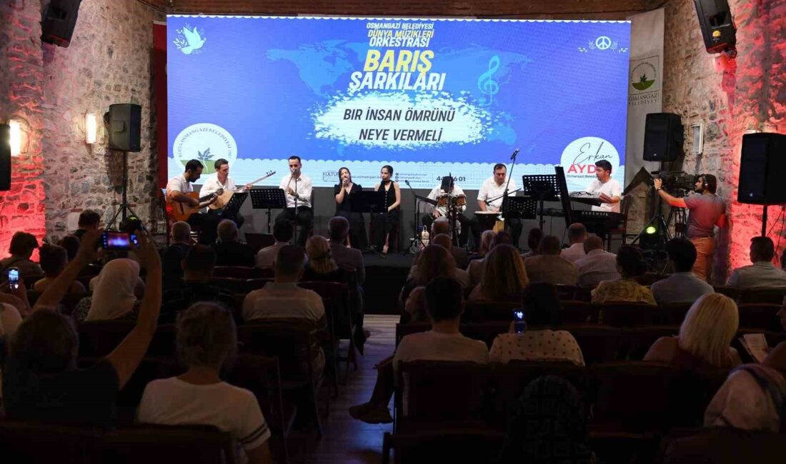 Şarkılar barış dolu bir dünya için seslendirildi ŞARKILAR BARIŞ DOLU BİR DÜNYA İÇİN SESLENDİRİLDİ