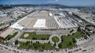 TÜRKİYE'NİN HEM BİNEK OTOMOBİL HEM DE HAFİF TİCARİ ARAÇ ÜRETEN