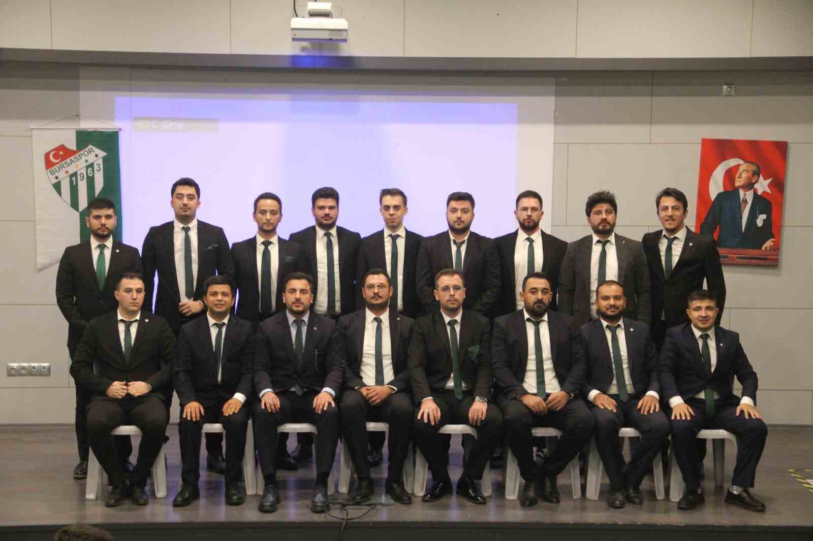 ÜNİVERSİTELİ BURSASPORLULAR DERNEĞİ’NİN 7. OLAĞAN GENEL KURULU’NDA BAŞKANLIĞA OĞUZ KEMAL