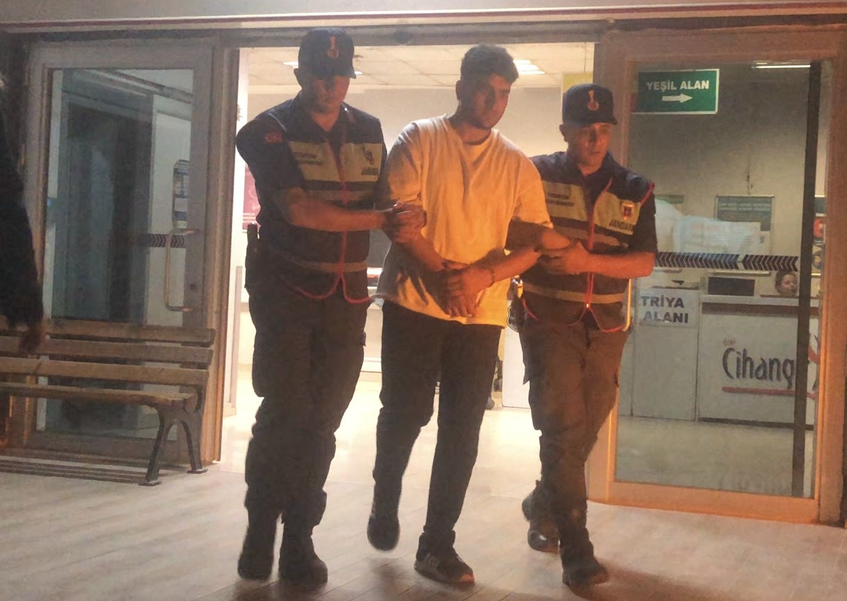 BURSA'NIN İNEGÖL İLÇESİNDE YOL VERME NEDENİYLE ÇIKAN SİLAHLI KAVGADA 1