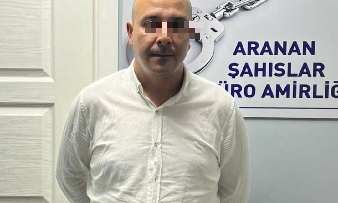 26 yıl kesinleşmiş hapis cezasıyla aranan şahıs eşini ziyaret ettiği markette yakalandı 26 YIL KESİNLEŞMİŞ HAPİS CEZASIYLA ARANAN ŞAHIS EŞİNİ ZİYARET ETTİĞİ