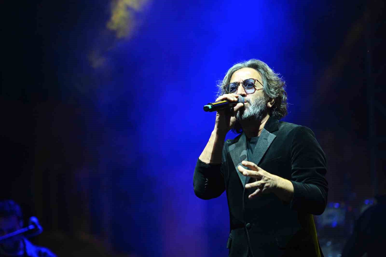 29 EKİM COŞKUSU KARACABEY VE GEMLİK’TE