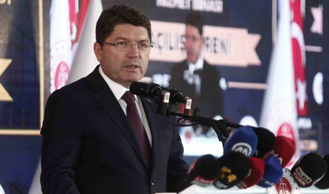 BURSA'DA YENİ ADLİ TIP KURUMUNUN AÇILIŞINA KATILAN ADALET BAKANI YILMAZ