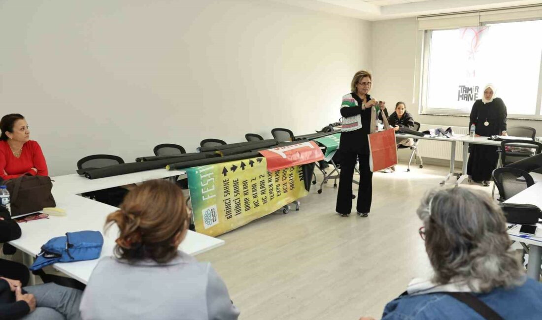 NİLÜFER KENT KONSEYİ KADIN MECLİSİ ÜYELERİ, 21 EKİM DÜNYA ONARIM