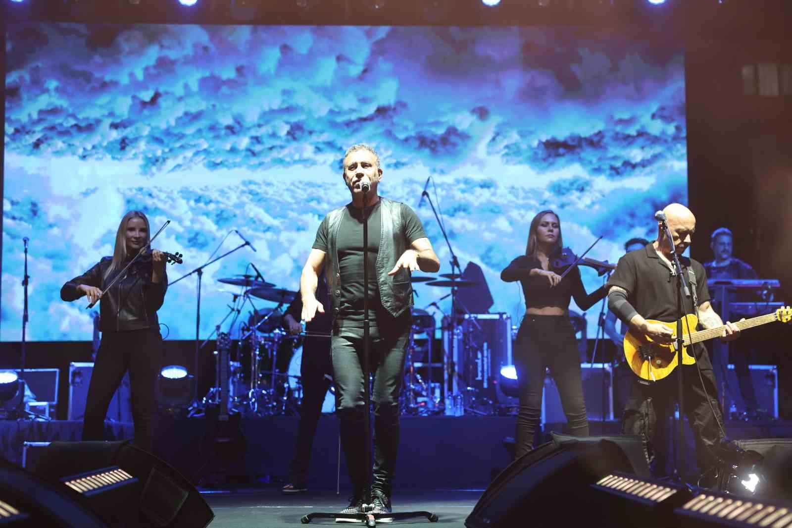 BALKANLAR'IN LEZZETLERİNİ VE MÜZİKLERİNİ NİLÜFER'E TAŞIYAN 12. GÖRÜKLE BALKAN PANAYIRI