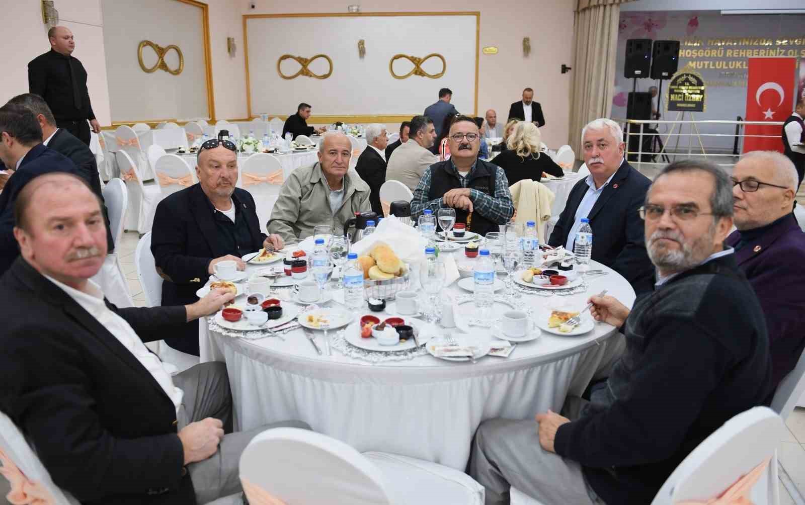 OSMANGAZİ BELEDİYE BAŞKANI ERKAN AYDIN, 19 EKİM MUHTARLAR GÜNÜ DOLAYISIYLA