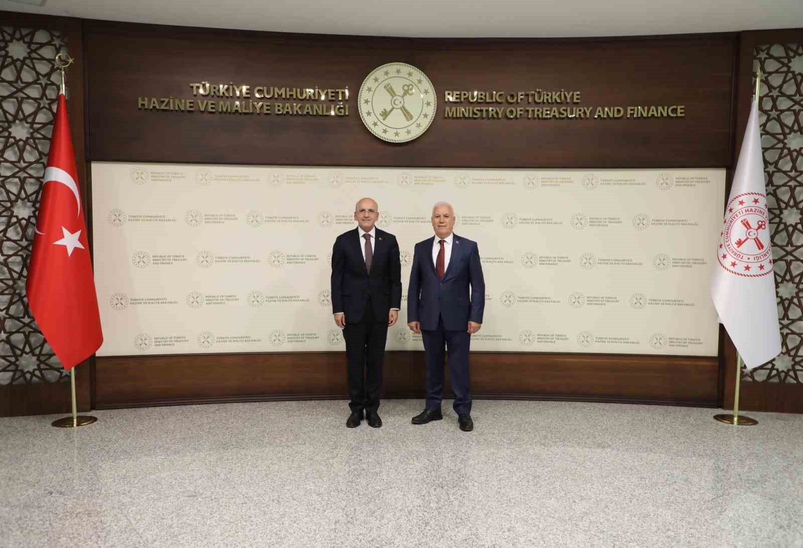 BAŞKAN BOZBEY MALİYE VE HAZİNE BAKANI MEHMET ŞİMŞEKİ ZİYARET ETTİ