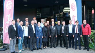 BURSA BÜYÜKŞEHİR BELEDİYE BAŞKANI MUSTAFA BOZBEY, "BUTTİM, SADECE YEREL TİCARETİN