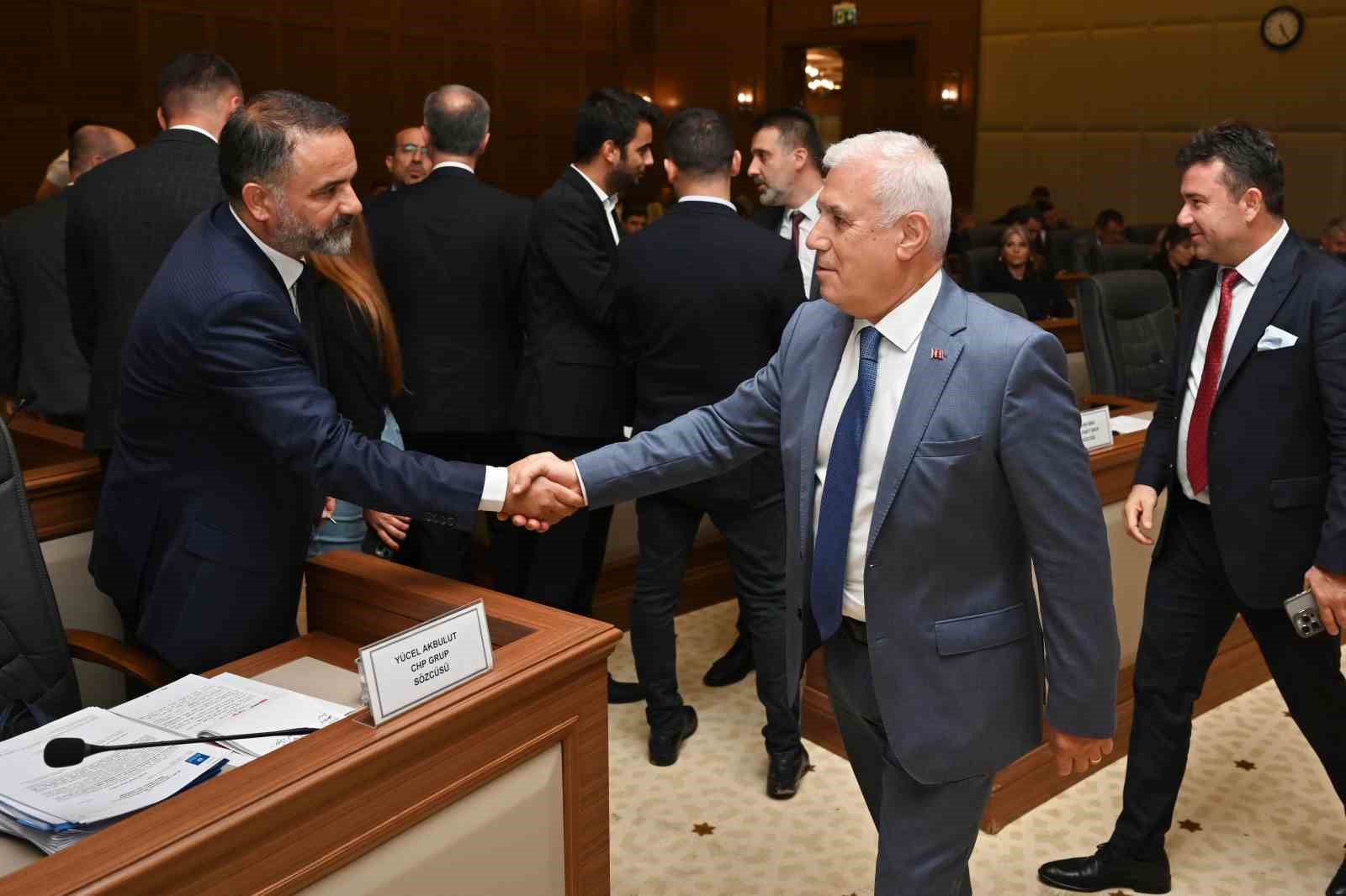 BURSA BÜYÜKŞEHİR BELEDİYE BAŞKANI MUSTAFA BOZBEY, BÜYÜKŞEHİR BELEDİYESİ’NİN GEÇMİŞ DÖNEMDEN