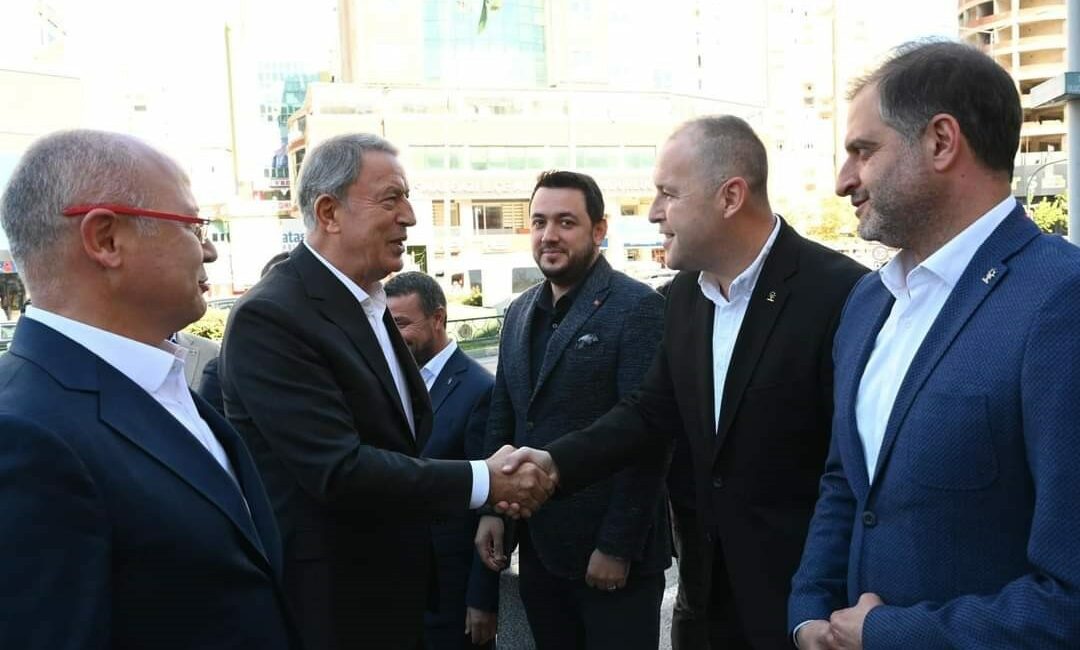 Başkan İleri: “İlk günkü aşkla yola devam” AK PARTİ BURSA İL BAŞKANLIĞI'NDA GERÇEKLEŞEN TOPLANTIYA, ESKİ MİLLİ SAVUNMA