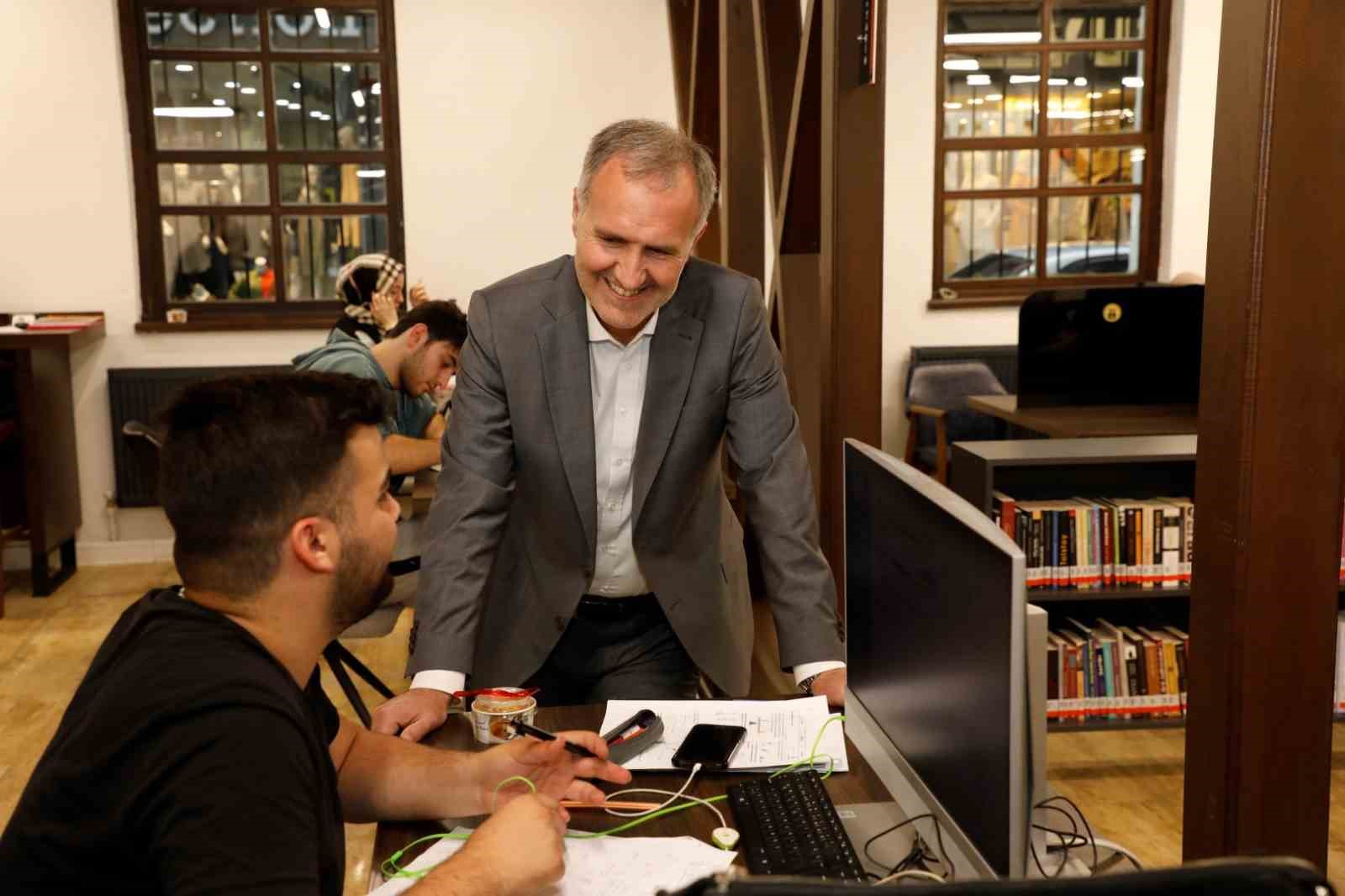 İNEGÖL BELEDİYE BAŞKANI ALPER TABAN, ÖĞRENCİLERDEN GELEN YOĞUN TALEP ÜZERİNE