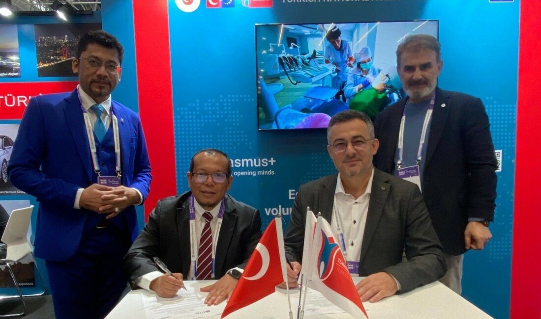 BTÜ’nün uluslararası iş birliği ağı büyüyor BURSA TEKNİK ÜNİVERSİTESİ (BTÜ), EAIE ULUSLARARASI EĞİTİM KONFERANSI VE FUARI’NDA