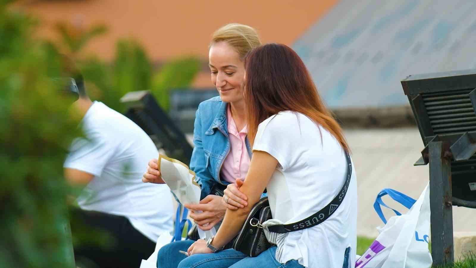 YAPTIĞI ŞOVLARLA SOSYAL MEDYADA VİRAL OLAN ŞAKACI ABDULLAH ÇELİK, BU