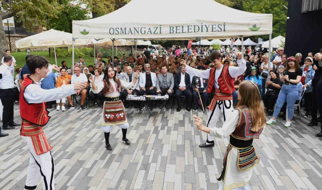 OSMANGAZİ BELEDİYESİ HER HAFTA BİR MAHALLEDE DÜZENLEDİĞİ ‘MAHALLEMİZDE ŞENLİK VAR’