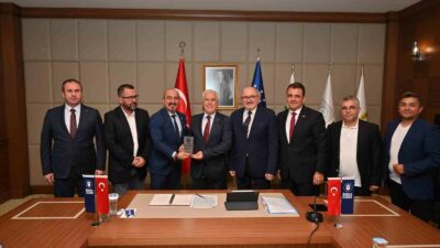 TSYD YÖNETİMİ BURSA BÜYÜKŞEHİR BELEDİYE BAŞKANI MUSTAFA BOZBEYİ ZİYARET ETTİ