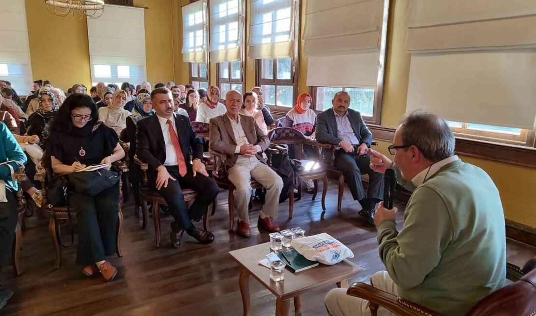 Bursa Öğretmen Akademilerinde yeni dönem başladı MİLLİ EĞİTİM BAKANLIĞI'NIN ÖZGÜN PROJELERİNDEN ÖĞRETMEN AKADEMİLERİ'NDE YENİ DÖNEM BAŞLADI.