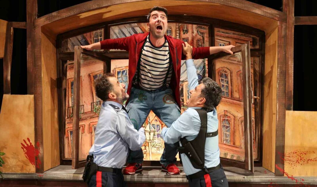 Bursa Şehir Tiyatrosu, sezona ‘merhaba’ diyor BURSA BÜYÜKŞEHİR BELEDİYESİ ŞEHİR TİYATROSU, YENİ SANAT SEZONUNA ‘BİR ANARŞİSTİN