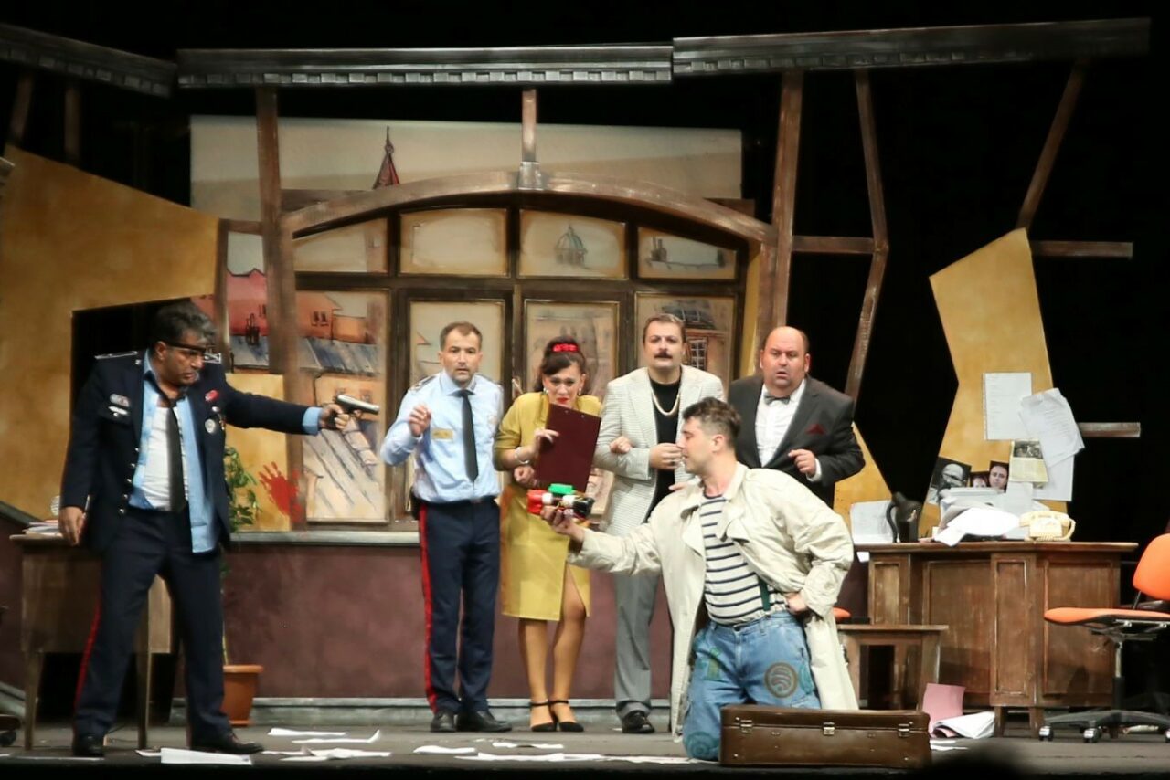 BURSA BÜYÜKŞEHİR BELEDİYESİ ŞEHİR TİYATROSU, YENİ SANAT SEZONUNU ‘BİR ANARŞİSTİN