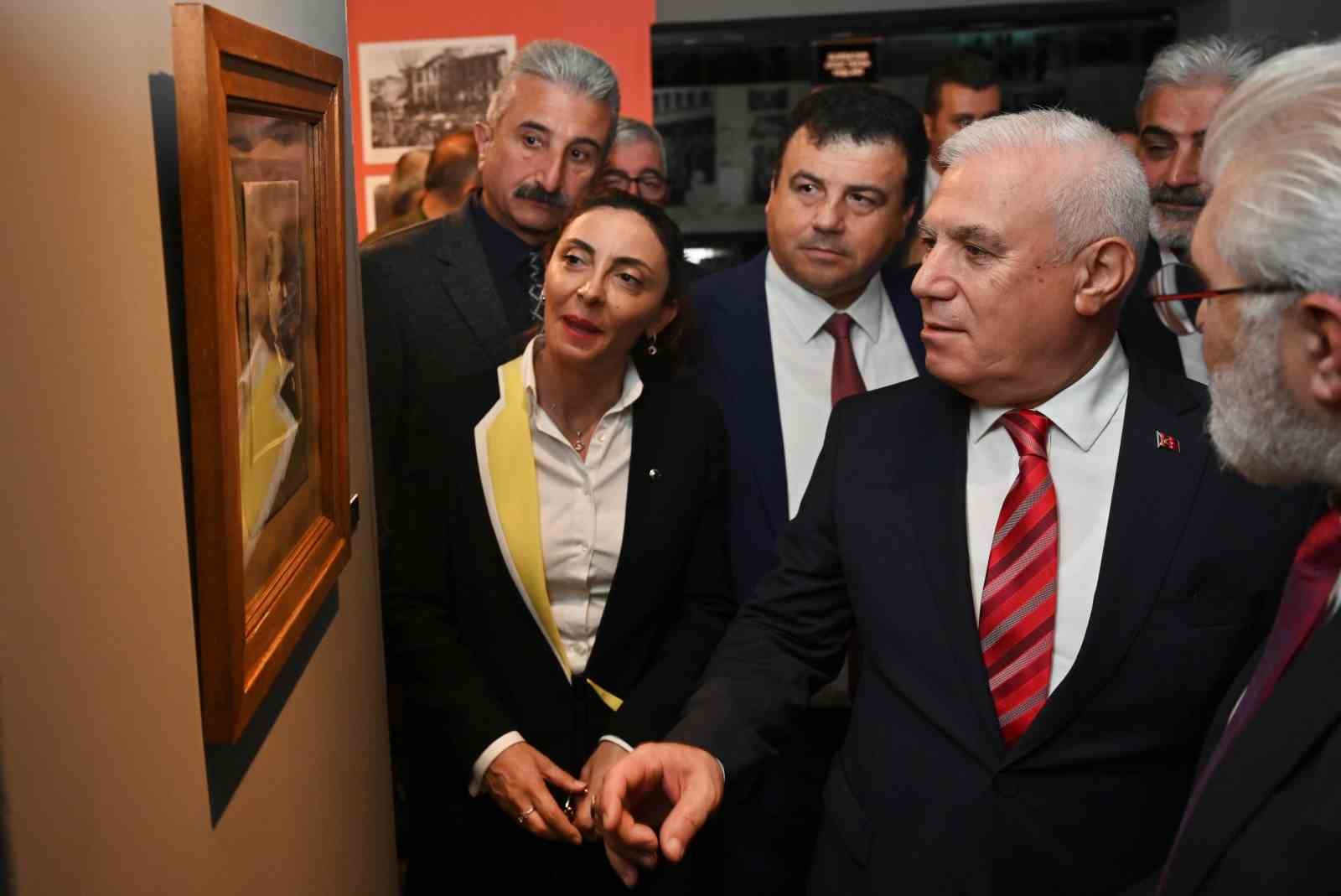 BURSA BÜYÜKŞEHİR BELEDİYESİ, CUMHURİYET’İN 101. YIL DÖNÜMÜNDE ULU ÖNDER MUSTAFA