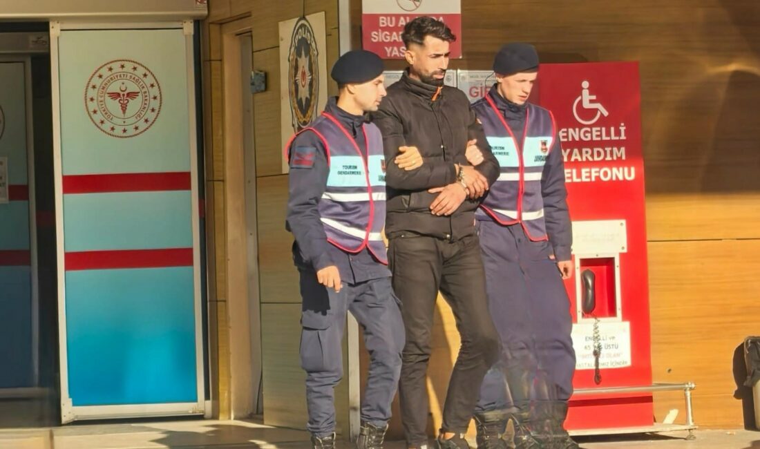 Bursa’da 26 yıl hapis cezası bulunan hırsız yakalandı İNEGÖL'DE 26 YIL HAPİS CEZASI BULUNAN HIRSIZ YAKALANDI