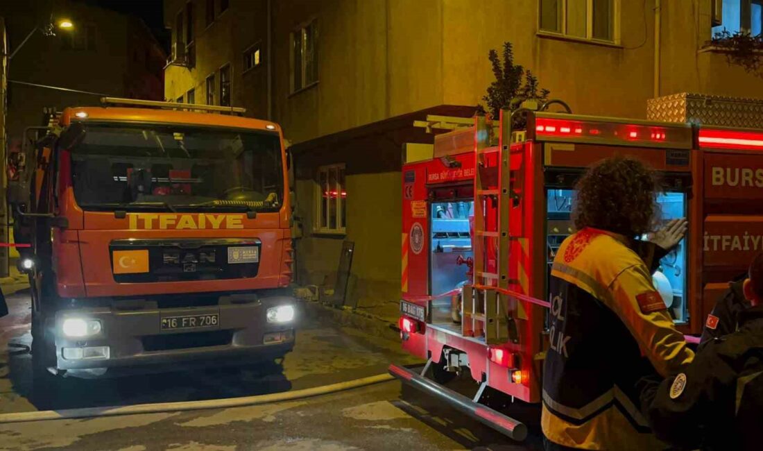 Bursa’da ev yangınında yatalak hasta ağır yaralandı BURSA'NIN OSMANGAZİ İLÇESİNDE BİR EVDE ÇIKAN YANGINDA YATALAK HASTA AĞIR