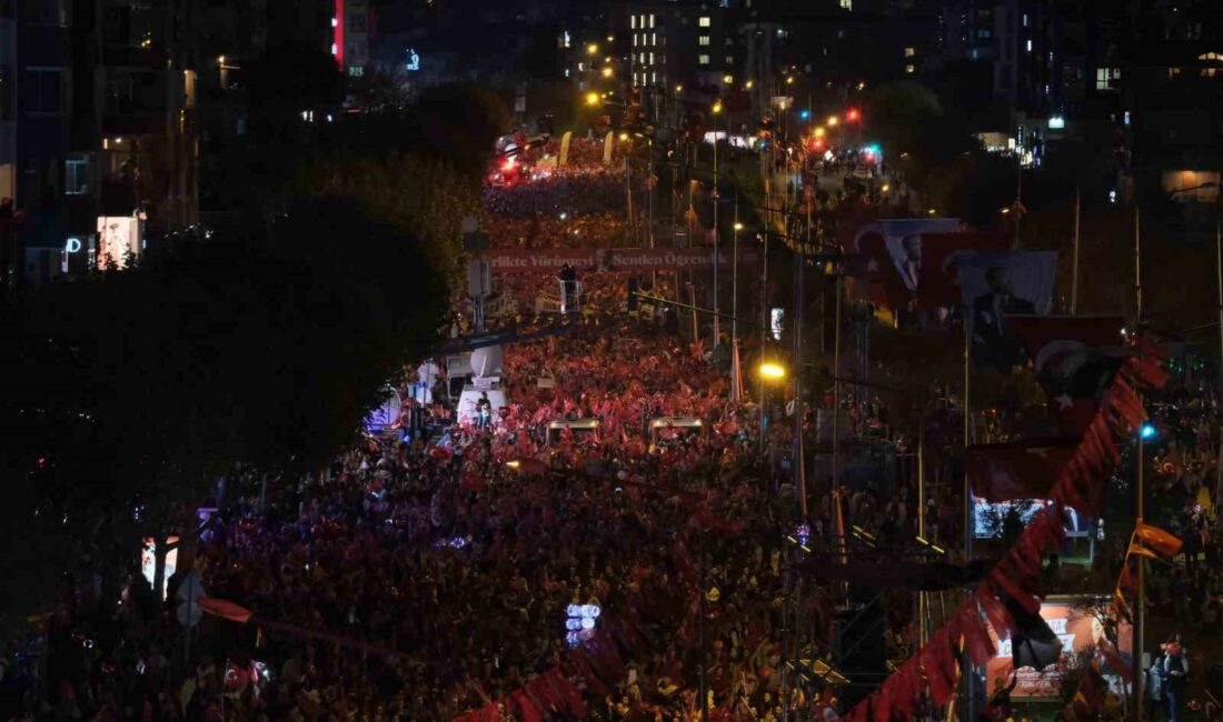 Bursa’da görülmemiş Cumhuriyet kutlaması CUMHURİYET’İN İLANININ 101. YILINI BÜTÜN BURSA BİRLİKTE NİLÜFER’DE KUTLADI. BURSA