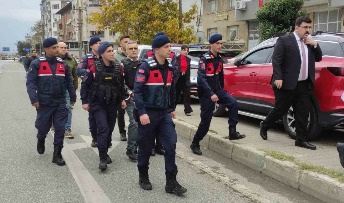 Bursa’daki gece kulübü cinayetinde yer gösterme yapıldı GECE KULÜBÜ CİNAYETİNDE YER GÖSTERME YAPILDI