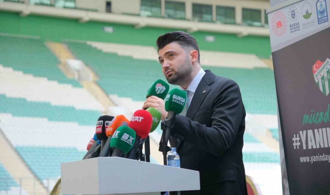 Bursaspor Başkanı Enes Çelik: “Tebrikler çocuklar” BURSASPOR BAŞKANI ENES ÇELİK, YEŞİL-BEYAZLI FUTBOLCULARI GALİBİYETLERİNDEN DOLAYI KUTLADI.