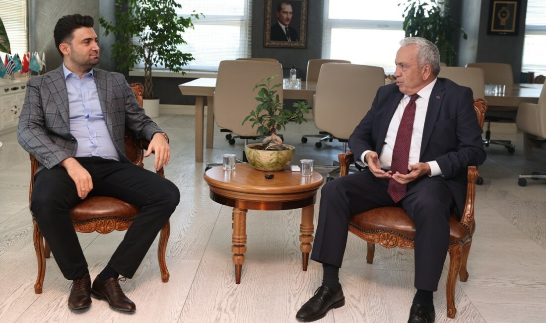 Bursaspor yönetiminden Başkan Şadi Özdemir’e ziyaret NİLÜFER BELEDİYE BAŞKANI ŞADİ ÖZDEMİR, BURSASPOR BAŞKANI ENES ÇELİK VE