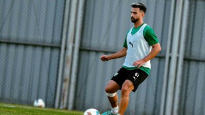 BURSASPOR'DA HAZIRLIKLAR ÖZLÜCE İBRAHİM YAZICI TESİSLERİ'NDE DEVAM EDİYOR.