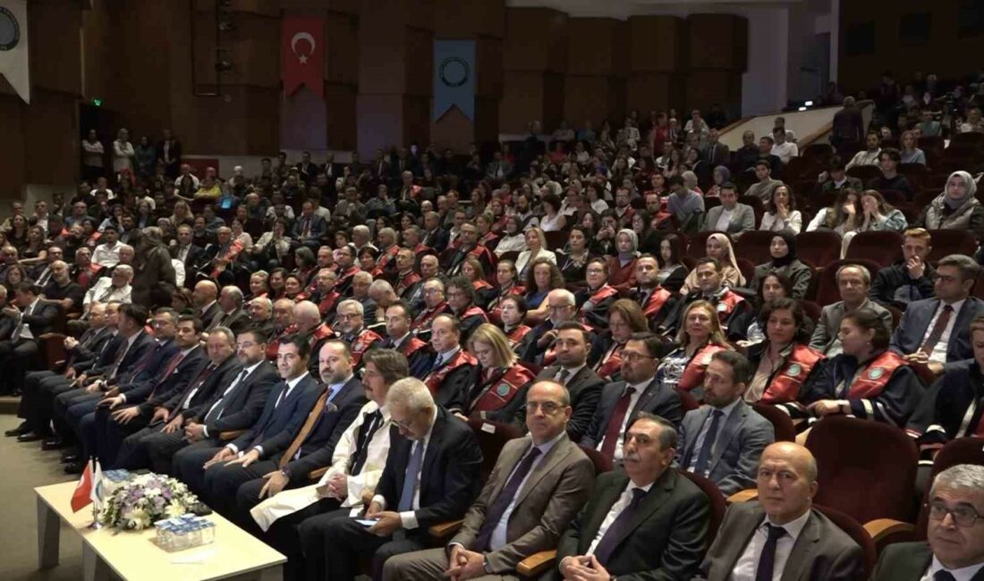 BUÜ’de yeni dönemin ilk dersini TRT Genel Müdürü Sobacı verdi BURSA ULUDAĞ ÜNİVERSİTESİ (BUÜ), 2024-2025 AKADEMİK YILINI TRT GENEL MÜDÜRÜ