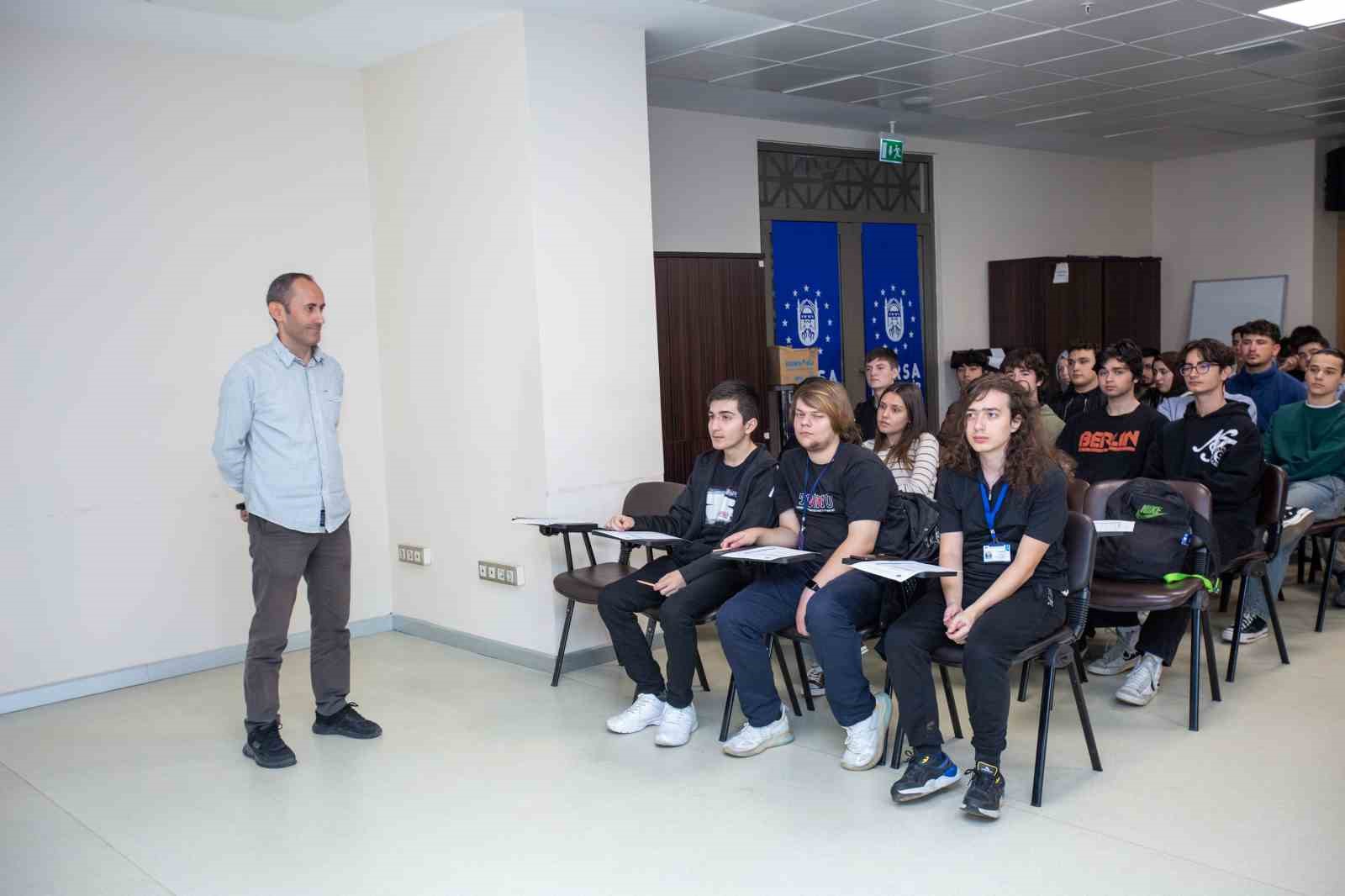 BURSA BÜYÜKŞEHİR BELEDİYESİ, KURUM BÜNYESİNDE STAJ YAPAN ÜNİVERSİTE VE LİSE