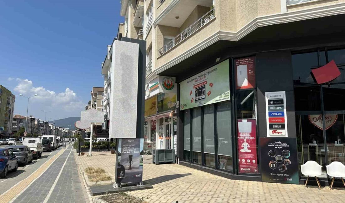 Büyükşehir’den ‘Estetik Bursa’ mesaisi KENTİ DAHA ESTETİK VE YAŞANABİLİR HALE GETİRMEK İÇİN ÇALIŞMALARINI SÜRDÜREN