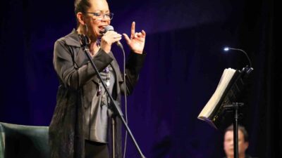 POP-CAZ MÜZİĞİN BAŞARILI İSMİ MELİS SÖKMEN, BURSALILARA UNUTULMAZ BİR AKŞAM