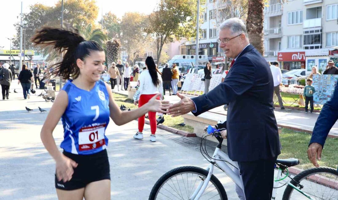 Cumhuriyet Coşkusu Mudanya’yı Sardı CUMHURİYET COŞKUSU MUDANYA'YI SARDI