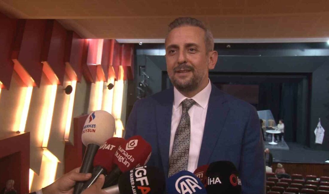 Devlet Tiyatroları’nın tek Tiyatro Kursu seçmelerini yaptı BURSA DEVLET TİYATROSU 53 YILDIR ARALIKSIZ DÜZENLEDİĞİ FERAİZCİZADE GENÇLİK TİYATRO