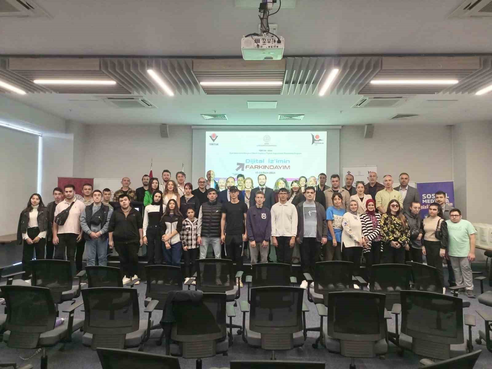 ÖZEL EĞİTİM MESLEK OKULLARINDA ÖĞRENİM GÖREN ÖĞRENCİLERE YÖNELİK OLARAK YÜRÜTÜLEN