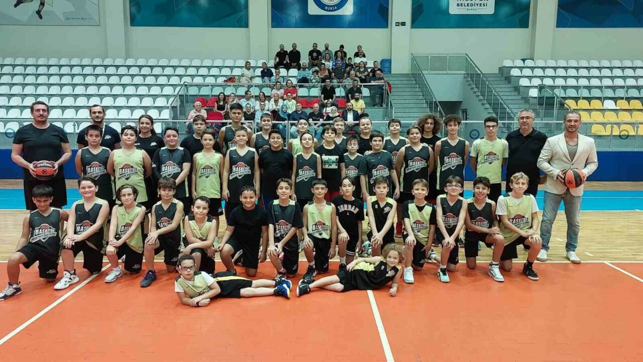 BURSA'DA GENÇLER SPORLA DİJİTAL BAĞIMLILIKTAN KURTULUYOR