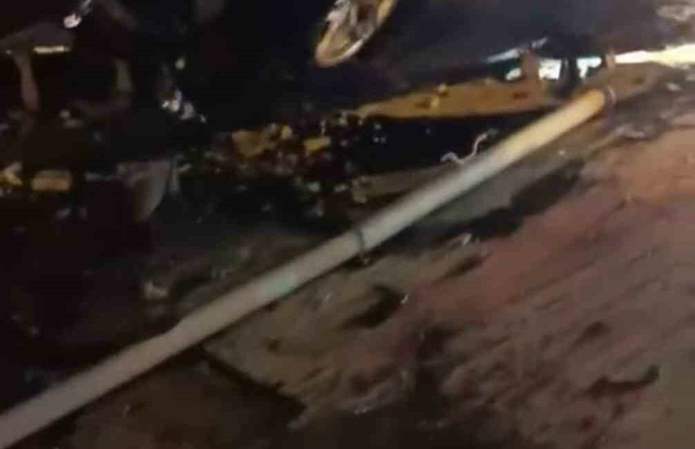 Direksiyon hakimiyetini kaybeden sürücü otomobiliyle takla attı BURSA'DA SEYİR HALİNDEYKEN DİREKSİYON HAKİMİYETİNİ KAYBEDEN SÜRÜCÜ ARACIYLA TAKLA ATTI.