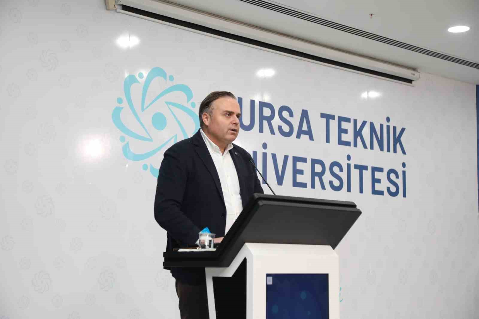 TUSAŞ'A YAPILAN TERÖR SALDIRI HAKKINDA KONUŞAN BURSA TEKNİK ÜNİVERSİTESİ ÖĞRETİM