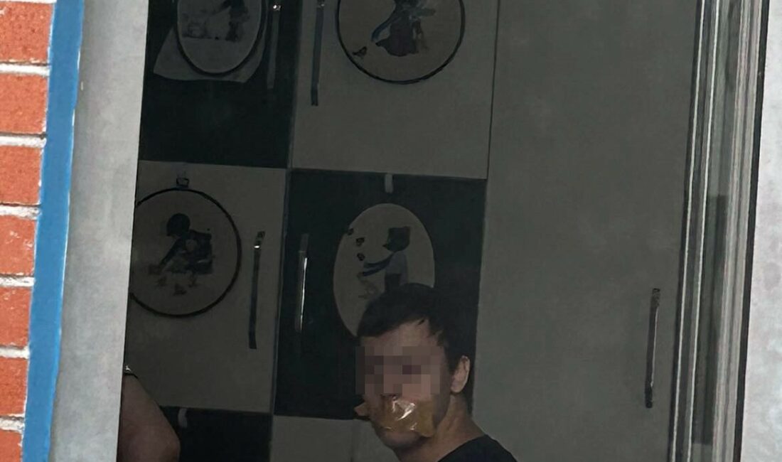 Down sendromlu öğrencinin ağzının bantlandığı fotoğrafa inceleme başlatıldı BURSA'DA ÖZEL ÇOCUKLARA EĞİTİM VEREN OKULDA, DOWN SENDROMLU BİR ÖĞRENCİNİN