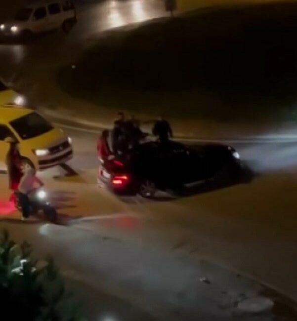 Drift atan magandalara mahalle sakinleri dur dedi DRİF ATAN MAGANDALARA MAHALLE SAKİNLERİ DUR DEDİ