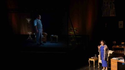 BURSA’DA, SAHNELENEN “KEŞKE” ADLI TİYATRO OYUNUNDA GAZİ MUSTAFA KEMAL ATATÜRK